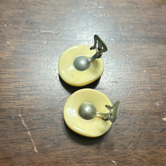 Vintage Bakelit clip on earrings - Picture 3 of 6